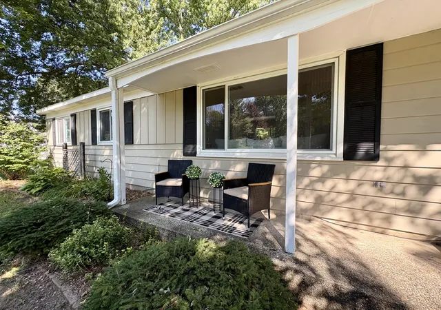 2nd image of 11141 Woodbushe Dr Se, Lowell, MI 49331 | MLS# 65026037343