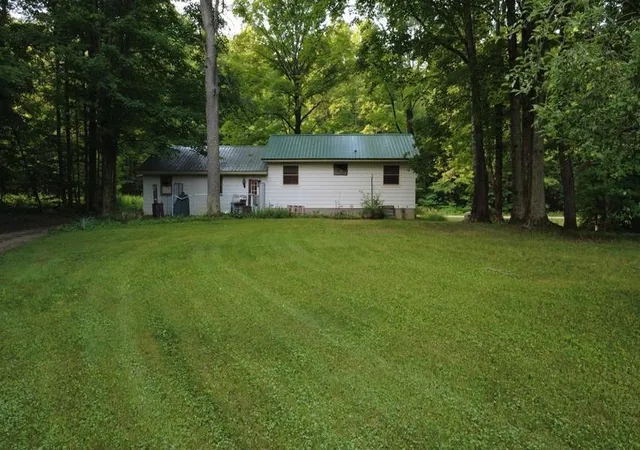 Photo 3 of Single family home for sale at 7769 Covert Rd, Mancelona, MI 49659 | MLS# 78080071300 | Listing updated on 2026-09-04