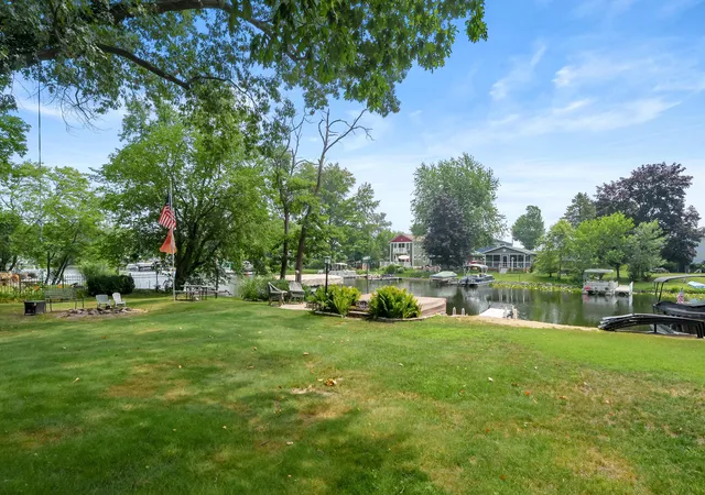 4th image of 92709 Gravel Lake Dr, Lawton, MI 49065 | MLS# 66026037352