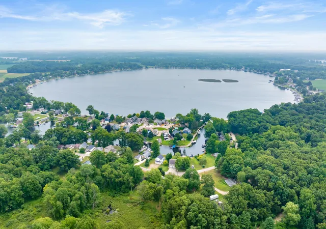 54th image of 92709 Gravel Lake Dr, Lawton, MI 49065 | MLS# 66026037352