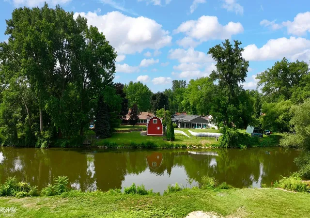 Photo 1 of Land for sale at 00 Belleview Ave, Mount Clemens, MI 48043 | MLS# 58050215622 | Listing updated on 2026-09-04