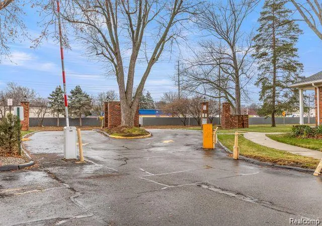 Photo 21 of Condo for sale at 25316 Shiawassee Cir #104, Southfield, MI 48033 | MLS# 20261056234 | Listing updated on 2026-09-01