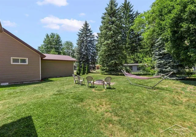 22nd image of 206 W Railway St, Coleman, MI 48618 | MLS# 61050215623