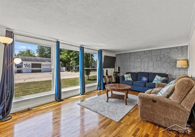 3rd image of 206 W Railway St, Coleman, MI 48618 | MLS# 61050215623