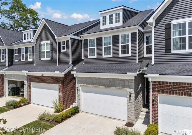 Photo 1 of Sale Pending at 4685 Broomfield Way, Lake Orion, MI 48359 | MLS# 20261056240 | Listing updated on 2026-08-31
