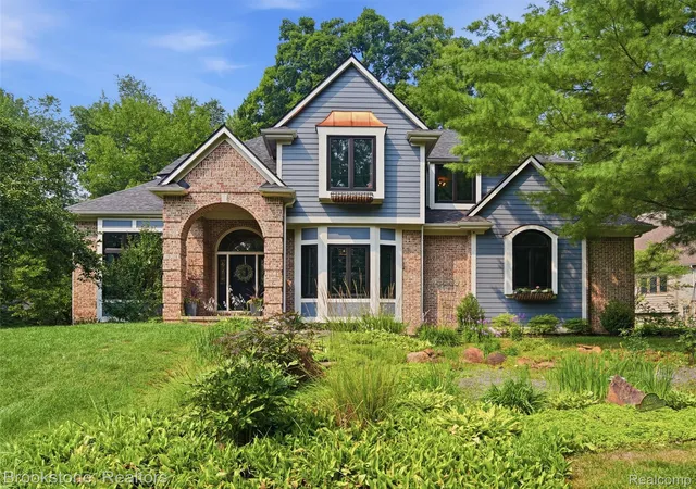 Photo 2 of Single family home for sale at 10218 Creekwood Trl, Davisburg, MI 48350 | MLS# 20261056244 | Listing updated on 2026-08-30