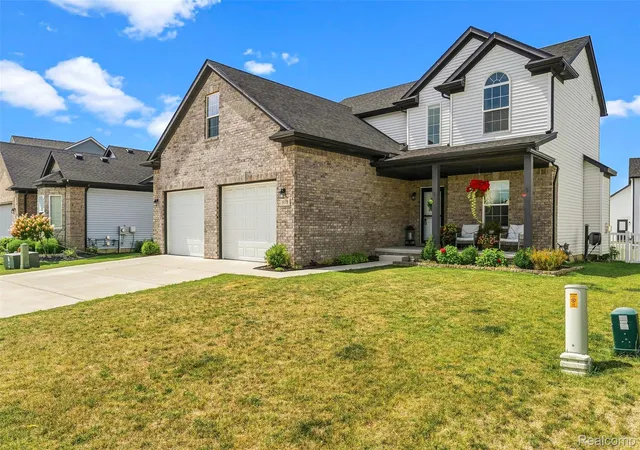 Photo 3 of Single family home for sale at 5113 Westminster Dr, Dundee, MI 48131 | MLS# 20261056262 | Listing updated on 2026-09-09