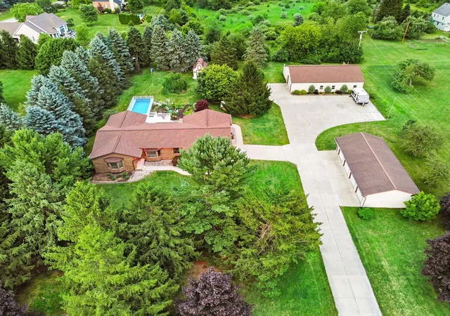 2nd image of 7373 Dell Rd, Saline, MI 48176 | MLS# 81026037381