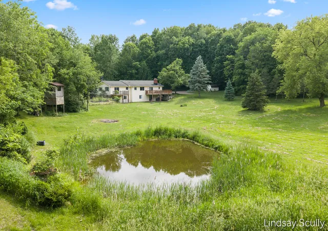 3rd image of 1525 104Th St Sw, Byron Center, MI 49315 | MLS# 65026037379