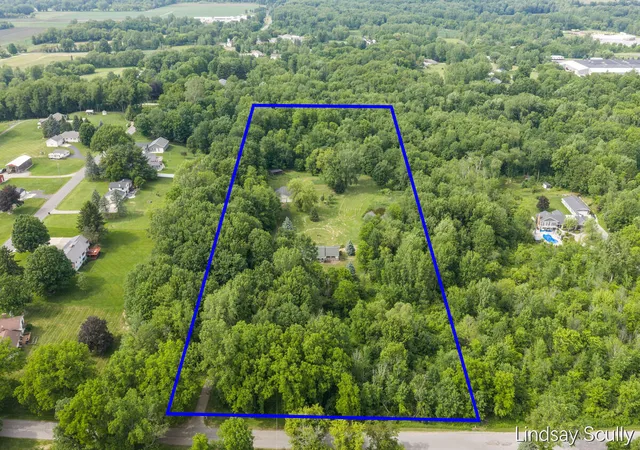 4th image of 1525 104Th St Sw, Byron Center, MI 49315 | MLS# 65026037379