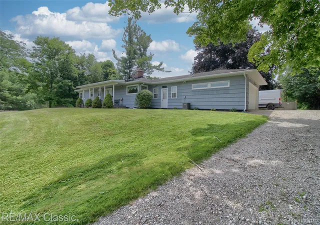 Photo 3 of Single family home for sale at 10268 7 Mile Rd, Northville, MI 48167 | MLS# 20261056285 | Listing updated on 2026-09-17
