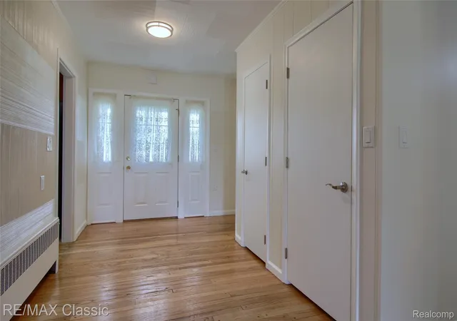 Photo 4 of Single family home for sale at 10268 7 Mile Rd, Northville, MI 48167 | MLS# 20261056285 | Listing updated on 2026-09-17