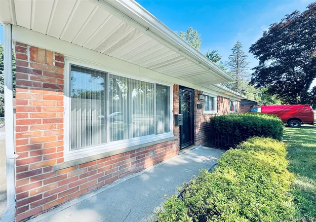 Photo 2 of Single family home for sale at 28701 Stuart Ave, Southfield, MI 48076 | MLS# 20261056302 | Listing updated on 2026-07-26