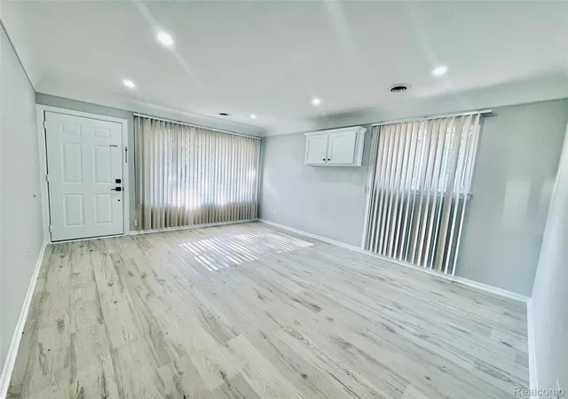 Photo 4 of Single family home for sale at 28701 Stuart Ave, Southfield, MI 48076 | MLS# 20261056302 | Listing updated on 2026-07-26