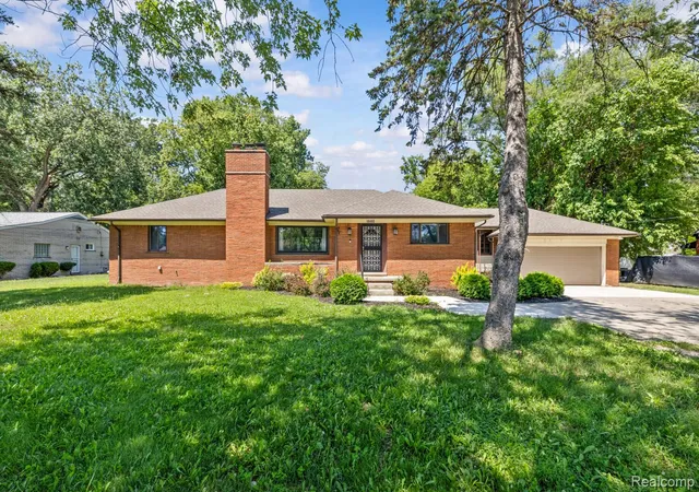 Photo 1 of Sale Pending at 18480 W 9 Mile Rd, Southfield, MI 48075 | MLS# 20261056307 | Listing updated on 2026-09-03