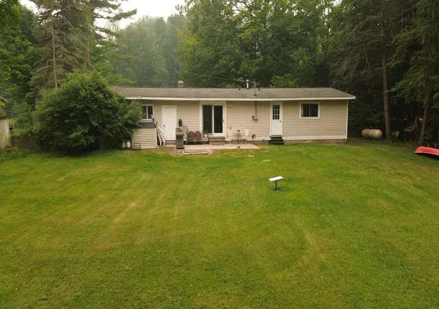 4th image of 1988 N Us31, Kewadin, MI 49648 | MLS# 78080071307