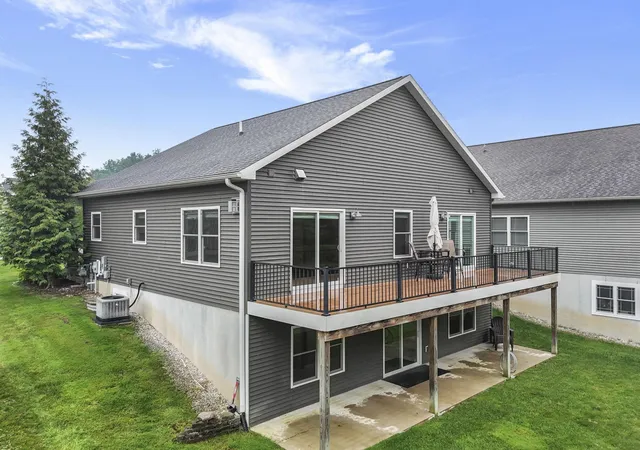 3rd image of 4094 Windward Wy, Williamsburg, MI 49690 | MLS# 78080071308