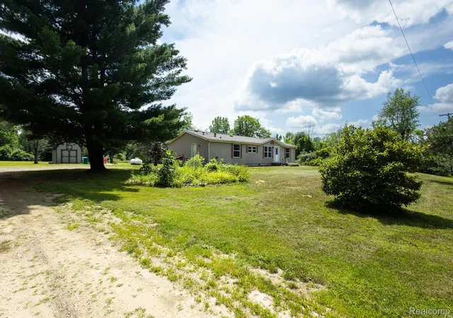 Photo 3 of Single family home for sale at 2649 Brown Rd, Millington, MI 48746 | MLS# 20261056322 | Listing updated on 2026-10-05