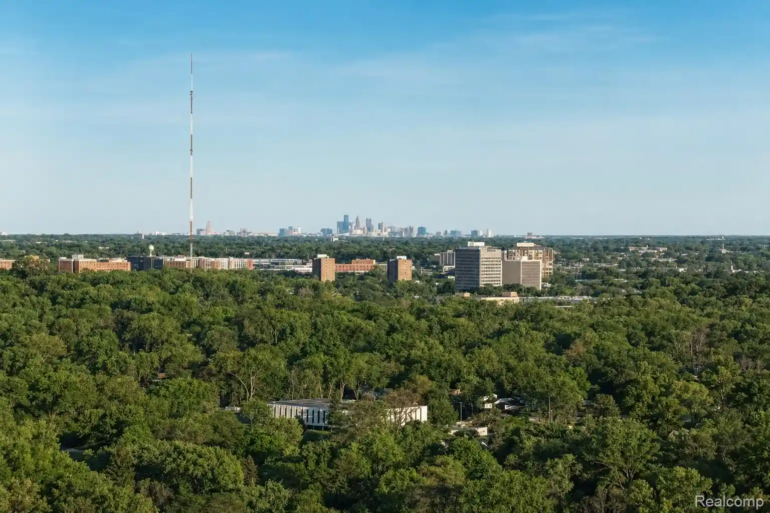 Listing Photo 2 - Condo for sale in 5000 Town Ctr located at 5000 Town Ctr, Southfield, MI 48075 - Unit #3303-3304