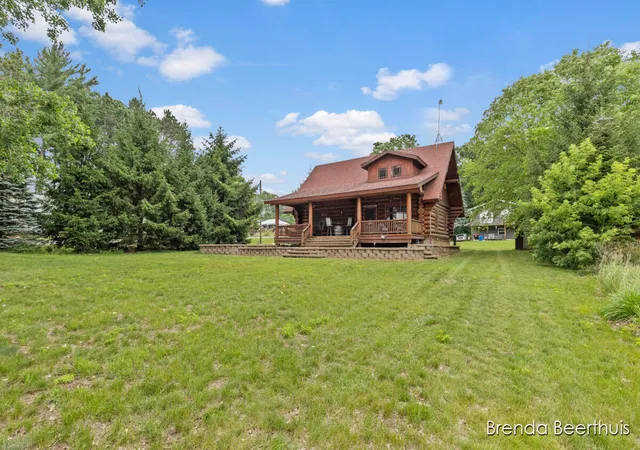 3rd image of 2618 N Mundy Ave, White Cloud, MI 49349 | MLS# 65026037410