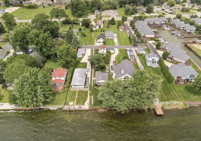 Photo 4 of Single family home for sale at 47561 Forton St, Chesterfield, MI 48047 | MLS# 58050215656 | Listing updated on 2026-07-24