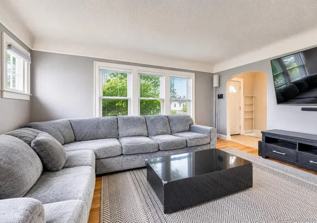 Photo 2 of Single family home for sale at 2114 Cumings Ave, Flint, MI 48503 | MLS# 20261056342 | Listing updated on 2026-08-24