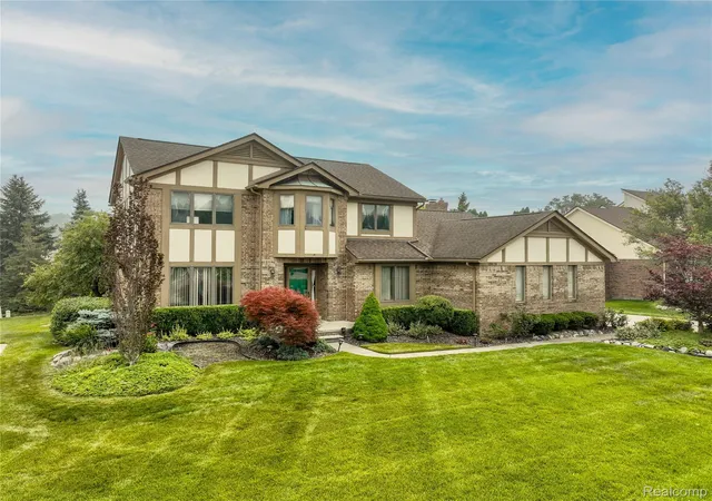 1st image of 19678 Ashley Ct, Livonia, MI 48152 | MLS# 20261056349