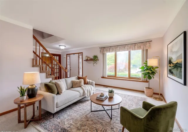 4th image of 19678 Ashley Ct, Livonia, MI 48152 | MLS# 20261056349