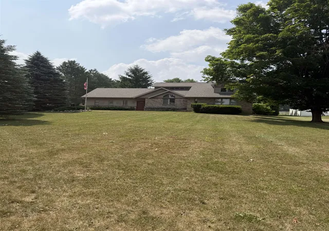 1st image of 6496 E Carpenter Rd, Flint, MI 48506 | MLS# 5050215658