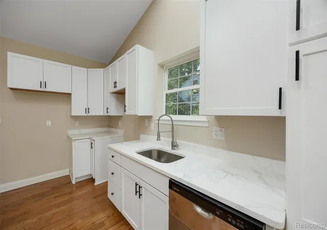 Photo 4 of Single family home for sale at 21806 Waldron St, Farmington Hills, MI 48336 | MLS# 20261056367 | Listing updated on 2026-07-30