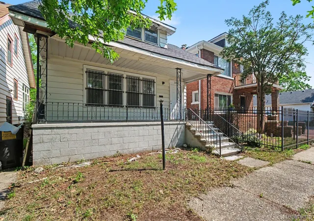 Photo 3 of Single family home for sale at 2000 Brighton St, Highland Park, MI 48203 | MLS# 20261056366 | Listing updated on 2026-08-18
