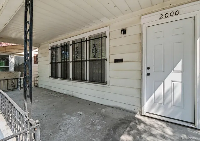 Photo 3 of Single family home for sale at 2000 Brighton St, Highland Park, MI 48203 | MLS# 20261056366 | Listing updated on 2026-08-18