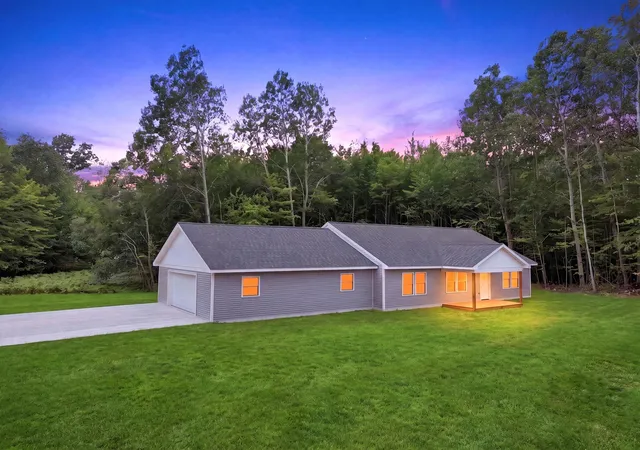 Photo 1 of Single family home for sale at 8022 W Blue Rd, Lake City, MI 49651 | MLS# 78080071314 | Listing updated on 2026-08-03