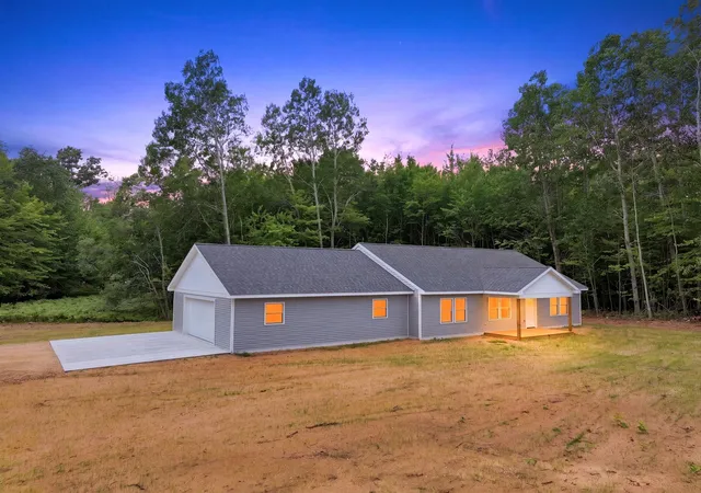 Photo 4 of Single family home for sale at 8022 W Blue Rd, Lake City, MI 49651 | MLS# 78080071314 | Listing updated on 2026-08-03