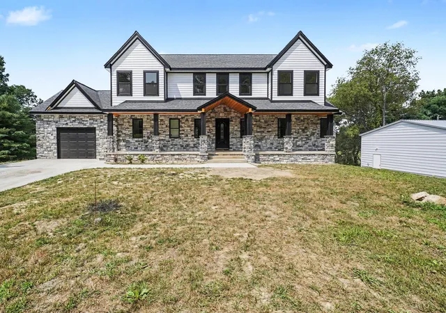 Photo 3 of Single family home for sale at 14400 Van Syckle Rd, Gregory, MI 48137 | MLS# 81026037427 | Listing updated on 2026-09-11