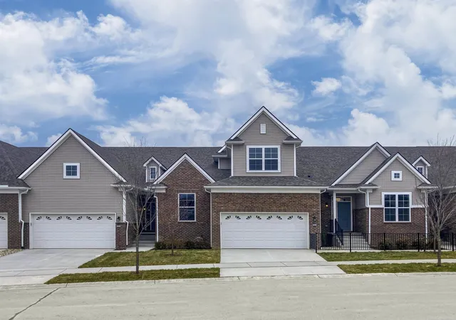 Photo 1 of Sale Pending at 9969 Crossview Trl, Hartland Township Livingston, MI 48855 | MLS# 58050215666 | Listing updated on 2026-07-21