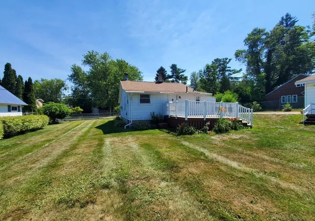 Photo 3 of Single family home for sale at 7391 Juniper Rd, Lexington, MI 48450 | MLS# 58050215675 | Listing updated on 2026-08-29
