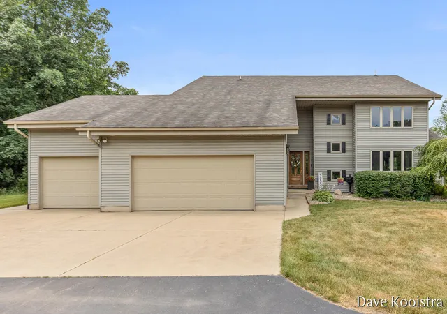 Photo 4 of Single family home for sale at 2285 Yeckley Rd, Hastings, MI 49058 | MLS# 65026037450 | Listing updated on 2026-08-19
