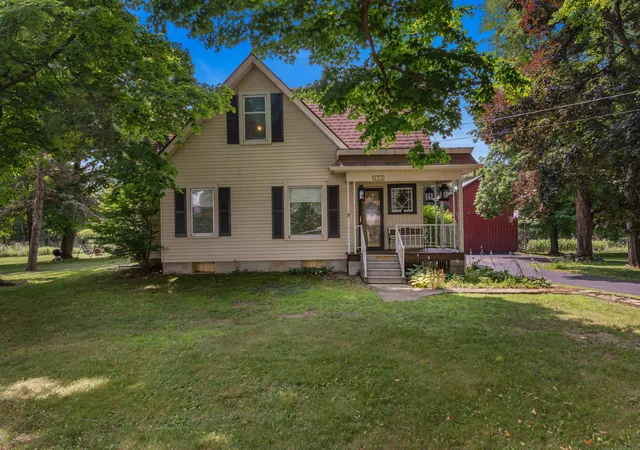 1st image of 235 E Main St, North Adams, MI 49262 | MLS# 53026037455