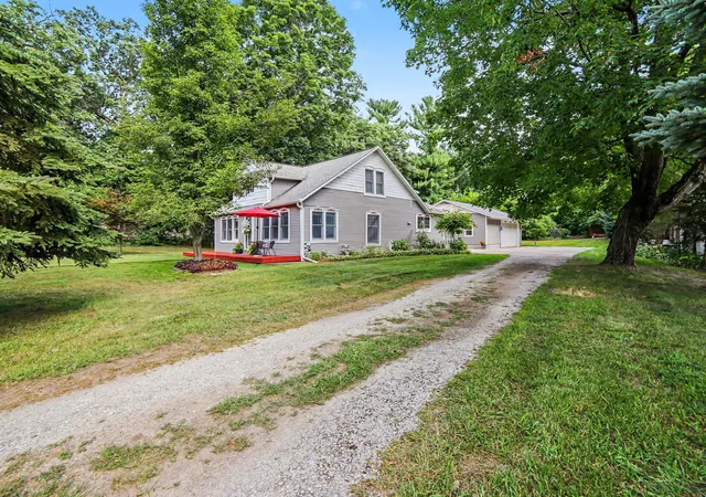 5th image of 2620 Middle Lake Rd, Twin Lake, MI 49457 | MLS# 65026037449