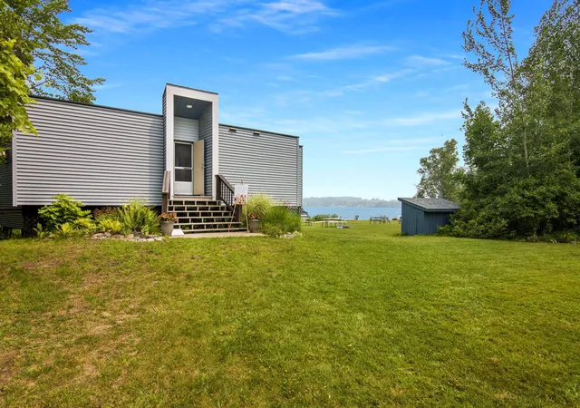 51st image of 7651 Timberwoods Dr, Traverse City, MI 49684 | MLS# 78080071320
