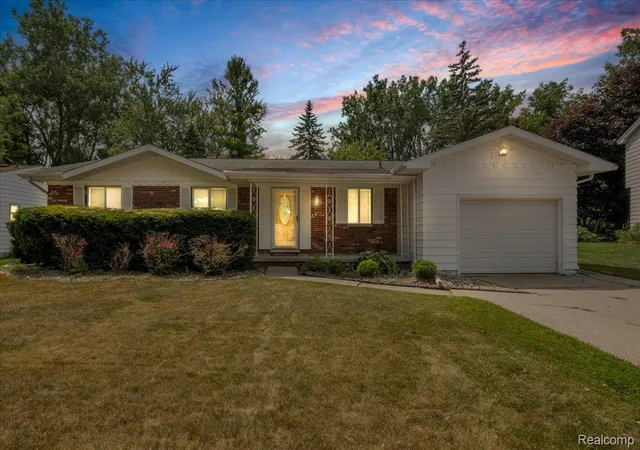 1st image of 1933 Tamarisk Dr, East Lansing, MI 48823 | MLS# 20261056425