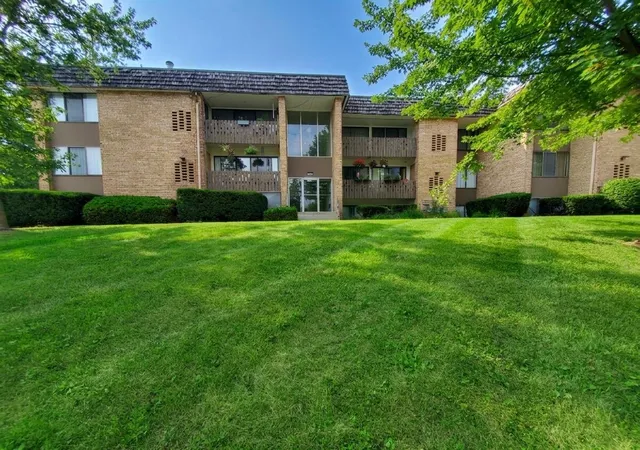 1st image of 2104 Pauline Blvd #205, Ann Arbor, MI 48103 | MLS# 81026037458
