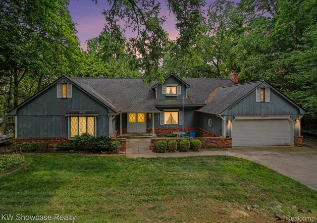 Photo 1 of Single family home for sale at 1471 Blue Heron Dr, Highland, MI 48357 | MLS# 20261056429 | Listing updated on 2026-09-02