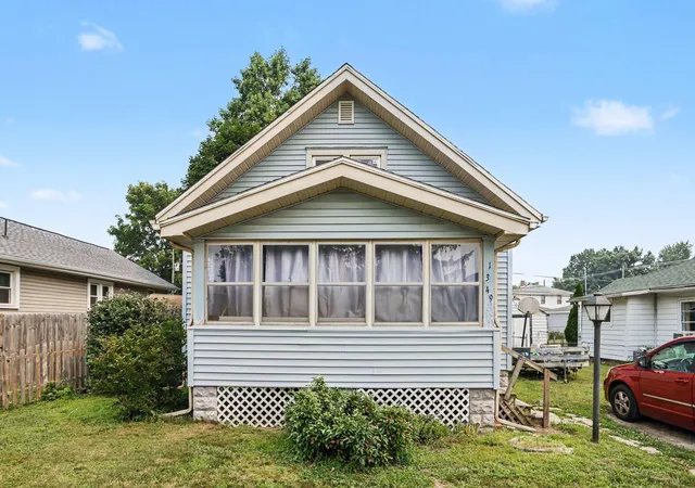 Photo 1 of Single family home for sale at 1349 Hickory St, Niles, MI 49120 | MLS# 69026037460 | Listing updated on 2026-09-10