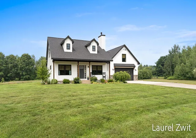 Photo 3 of Single family home for sale at 2281 N Green Crk Rd, Muskegon, MI 49445 | MLS# 71026037470 | Listing updated on 2026-08-09