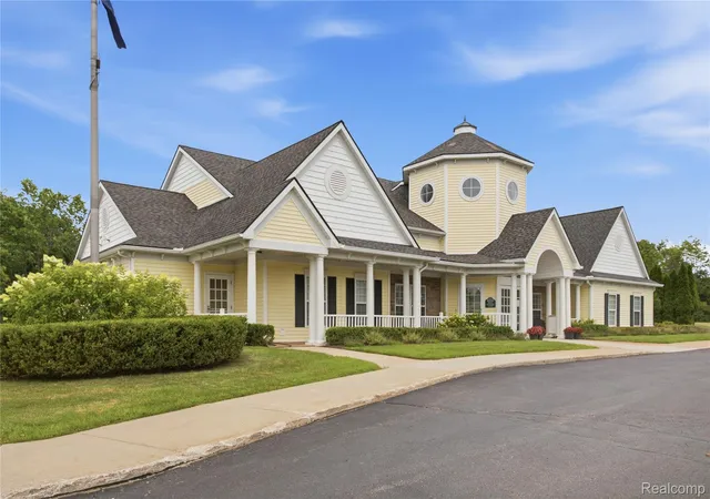 5th image of 16206 Lancaster Way, Holly, MI 48442 | MLS# 20261056441