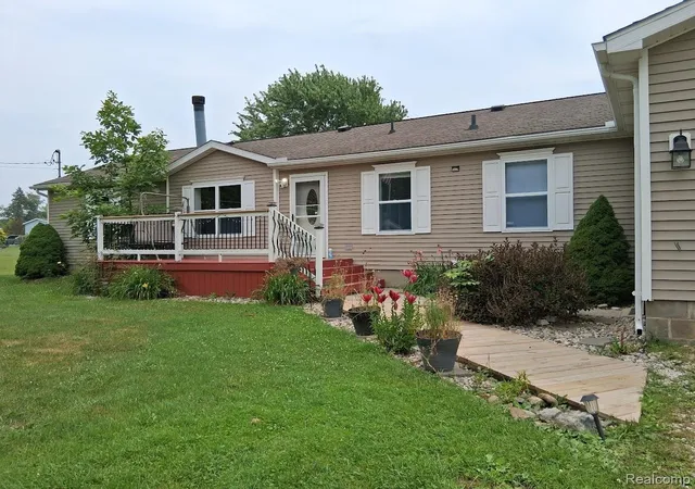 Photo 1 of Sale Pending at 1344 Lincoln Ave, Mount Morris, MI 48458 | MLS# 20261056449 | Listing updated on 2026-09-02