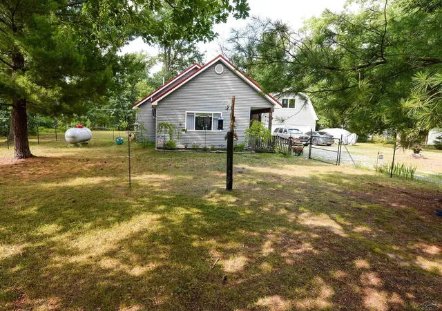 2nd image of 8278 Chain Lake Rd, Plainfield Township Iosco, MI 48761 | MLS# 61050215688