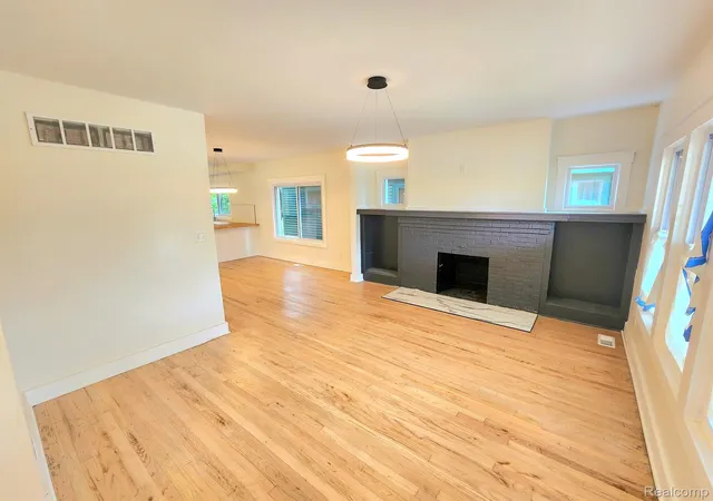 Photo 2 of Multi family home for sale at 1645 Taylor St, Detroit, MI 48206 | MLS# 20261056462 | Listing updated on 2026-08-21